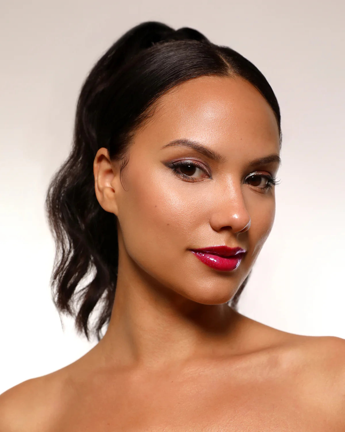 “Starshine” (Lip Gloss) - Moira Beauty