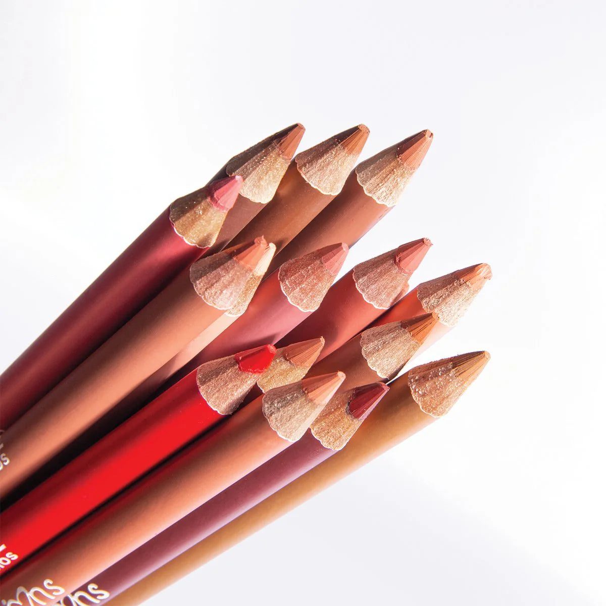 PR WOODEN LIP PENCIL - BEAUTY CREATIONS