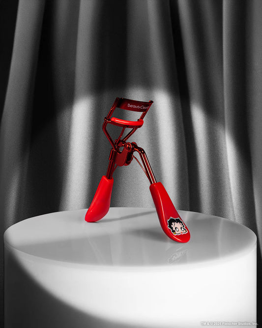 âA Wink & A Giggleâ - Lash Curler - Betty Boop X Beauty Creations